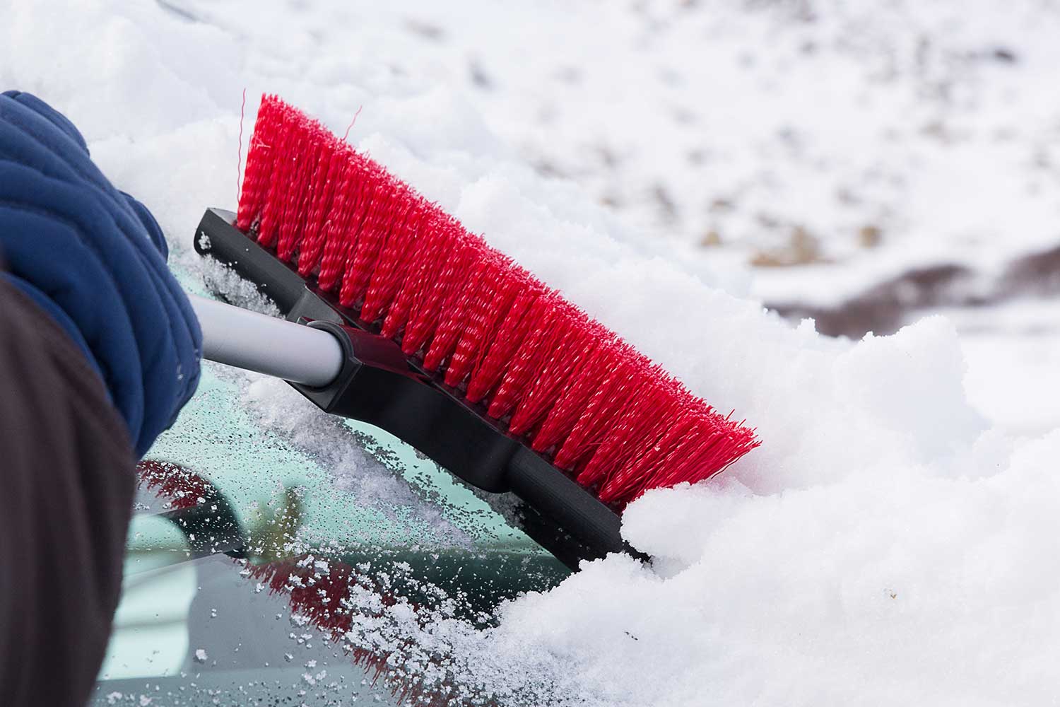 Mallory S30-886PKUS Snow Brush & Ice Scraper with Foam Grip